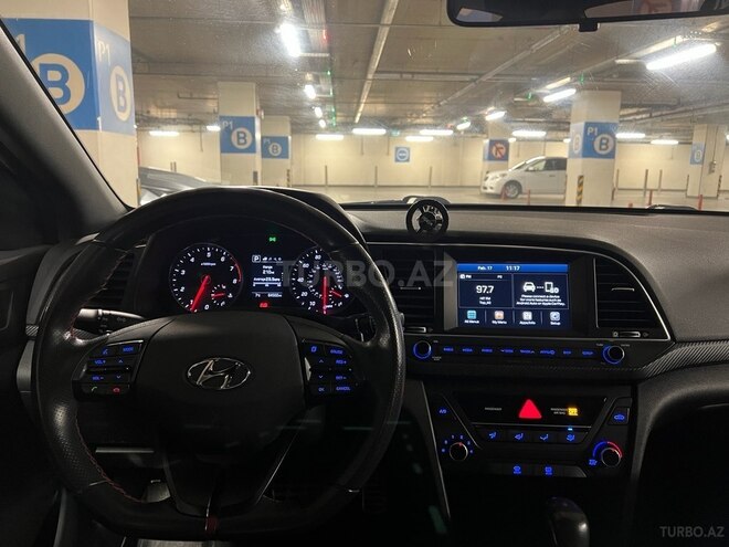 Hyundai Elantra 2018, 103,806 km - 1.6 л - Bakı