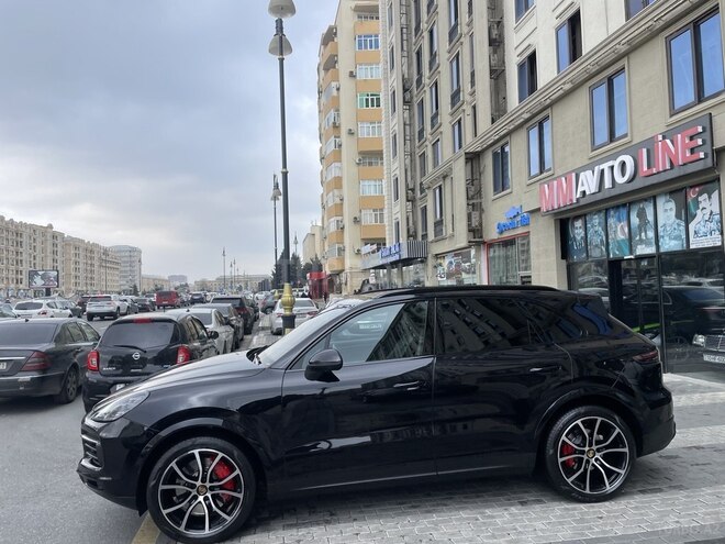 Porsche Cayenne S-7