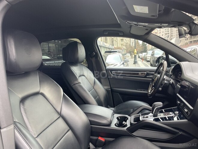 Porsche Cayenne S-17