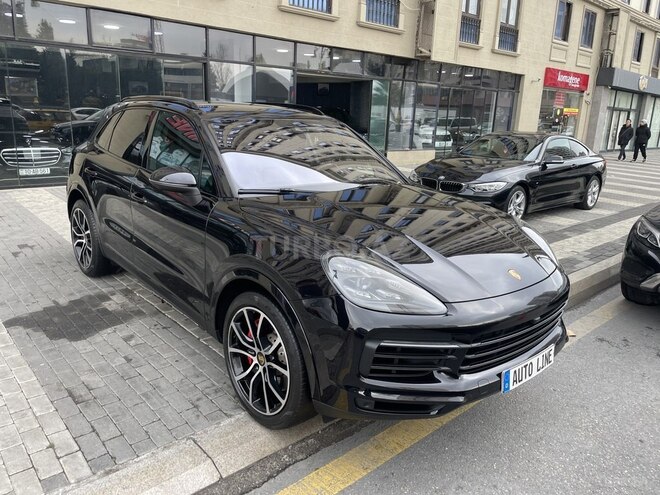 Porsche Cayenne S-4