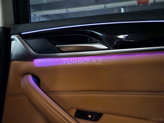 BMW 520-8