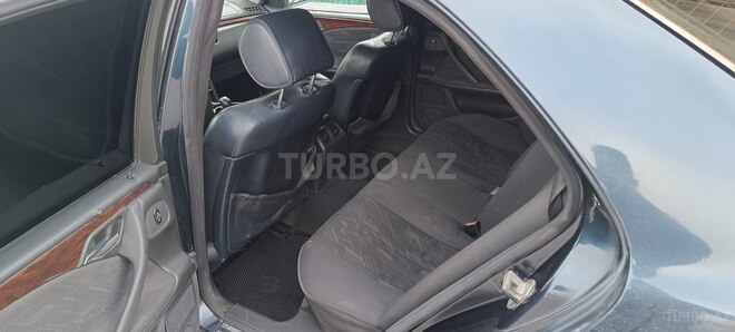 Mercedes E 220 d 1999, 322,413 km - 2.2 л - Sumqayıt