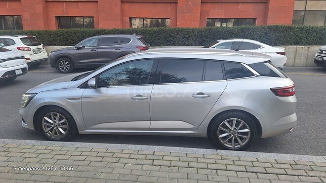 Renault Megane-14