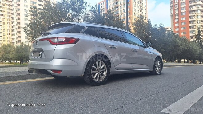 Renault Megane-7