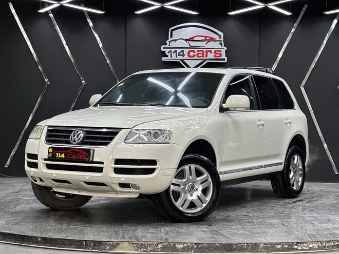 Volkswagen Touareg-1