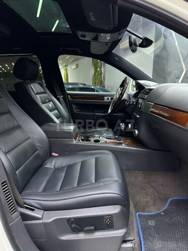 Volkswagen Touareg-9