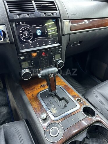 Volkswagen Touareg-13
