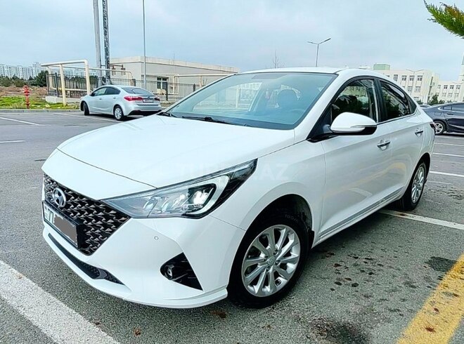 Hyundai Accent 2021, 130,000 km - 1.6 л - Bakı