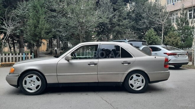 Mercedes C 220 1995, 308,523 km - 2.2 l - Bakı