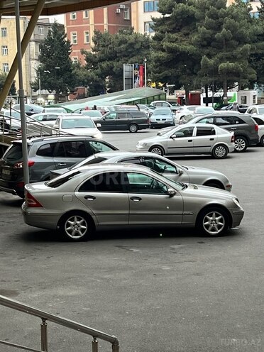 Mercedes C 200 2002, 299,300 km - 1.8 l - Bakı