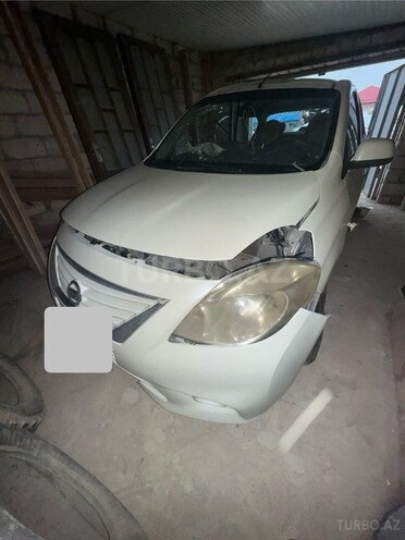 Nissan Sunny 2013, 207,000 km - 1.5 l - Bakı
