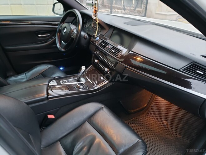 BMW 528 2014, 288,000 km - 2.0 l - Bakı