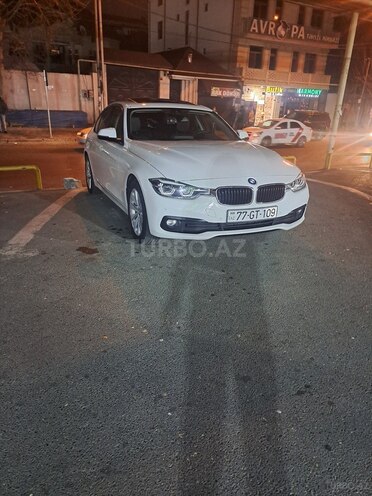 BMW 320-2
