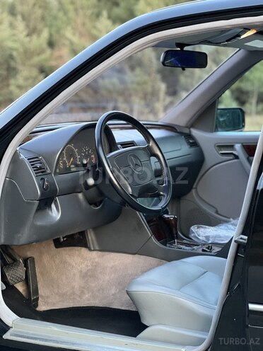 Mercedes C 230 1999, 280,000 km - 2.3 l - Bakı