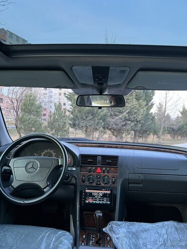 Mercedes C 230 1999, 280,000 km - 2.3 l - Bakı