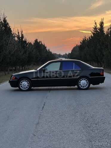 Mercedes C 230 1999, 280,000 km - 2.3 l - Bakı