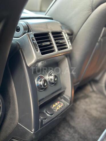 Land Rover Range Rover 2009, 206,000 km - 4.2 l - Saatlı