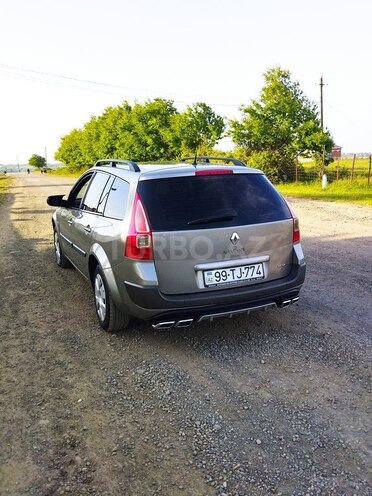 Renault Megane-10