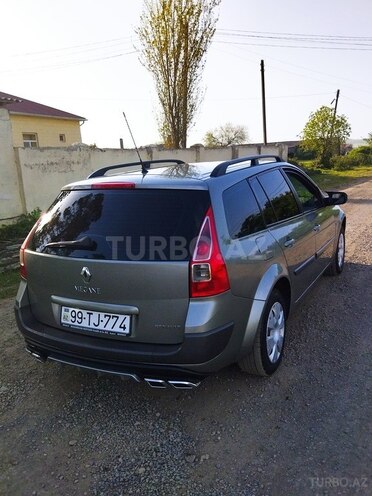Renault Megane-6