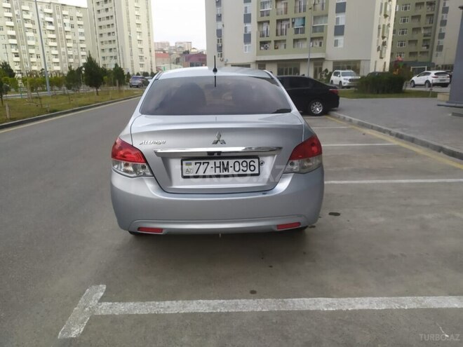 Mitsubishi Attrage 2014, 156,622 km - 1.2 l - Bakı