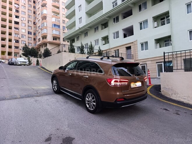 Kia Sorento-11