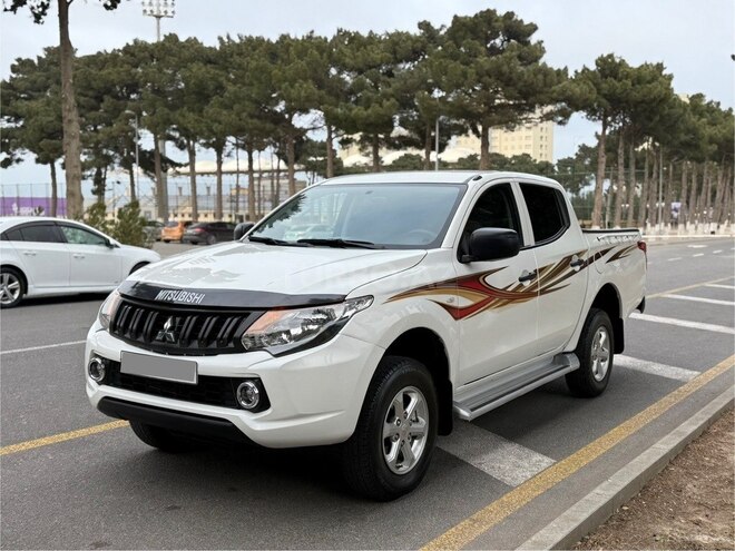 Mitsubishi L200 2018, 164,400 km - 2.5 л - Xırdalan