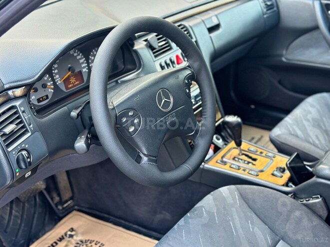 Mercedes E 280 4MATIC 2000, 320,000 km - 2.8 l - Bakı