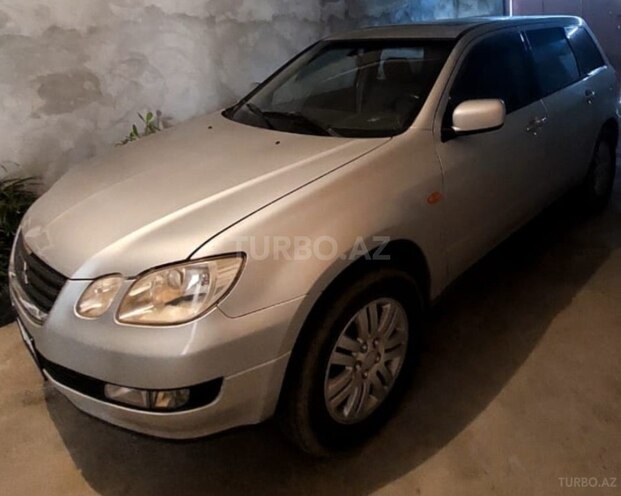 Mitsubishi Airtrek 2001, 300,000 km - 2.0 л - Ucar
