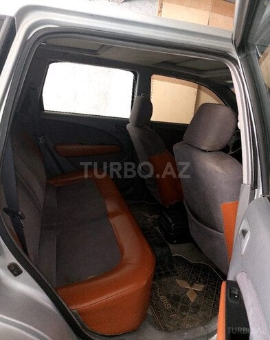 Mitsubishi Airtrek 2001, 300,000 km - 2.0 л - Ucar