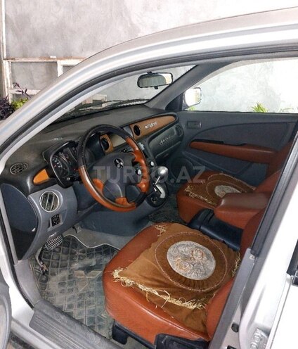 Mitsubishi Airtrek 2001, 300,000 km - 2.0 л - Ucar