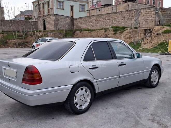 Mercedes C 220 d 1995, 300,000 km - 2.2 l - Bakı
