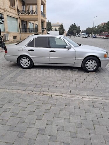 Mercedes C 200 1995, 255,000 km - 2.0 л - Sumqayıt