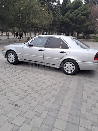 Mercedes C 200 1995, 255,000 km - 2.0 л - Sumqayıt