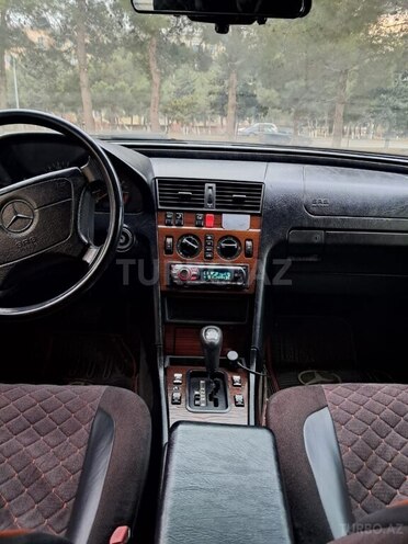 Mercedes C 200 1995, 255,000 km - 2.0 л - Sumqayıt