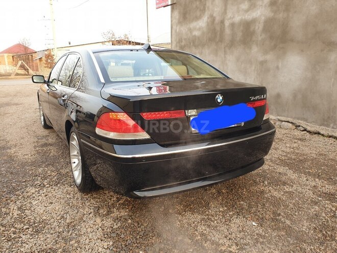 BMW 745-4
