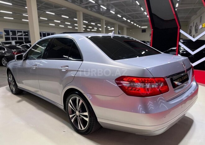 Mercedes E 220 d-9