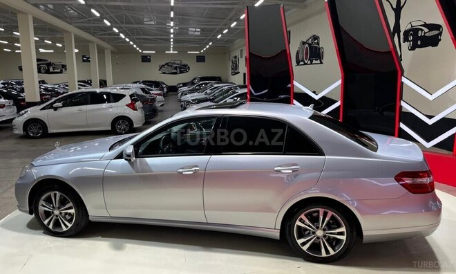 Mercedes E 220 d-8