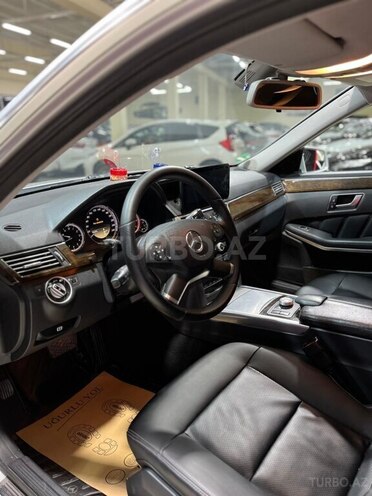 Mercedes E 220 d-13