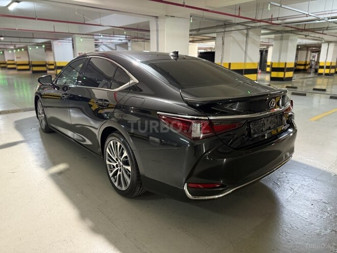 Lexus ES 300h 2020, 91,000 km - 2.5 l - Bakı