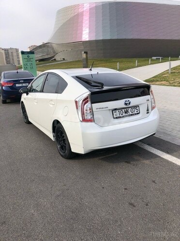 Toyota Prius 2014, 141,359 km - 1.8 л - Bakı