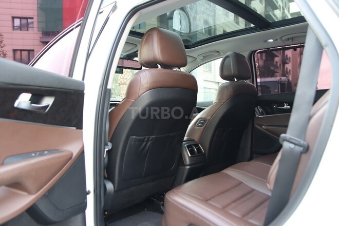 Kia Sorento-11