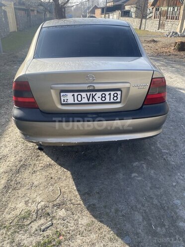 Opel Vectra 1996, 180,000 km - 2.0 л - Zaqatala