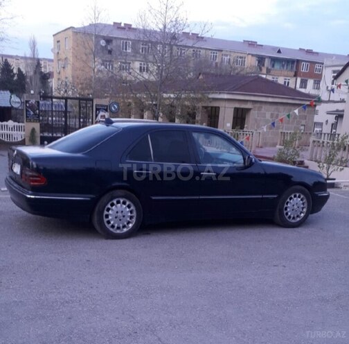 Mercedes E 220 d 2004, 150,000 km - 2.2 l - Sumqayıt