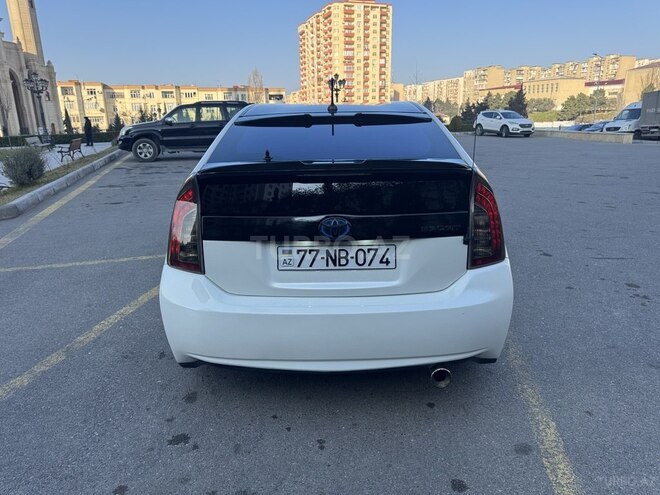 Toyota Prius 2014, 289,500 km - 1.8 l - Bakı