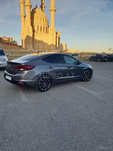 Hyundai Elantra 2019, 125,000 km - 2.0 л - Bakı