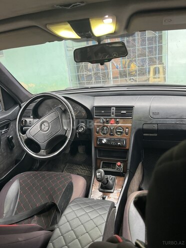 Mercedes C 200 1995, 350,000 km - 2.0 l - Beyləqan