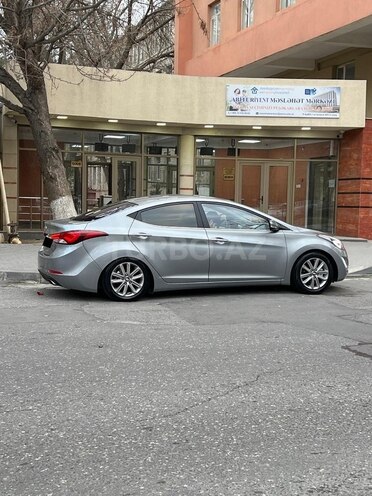 Hyundai Elantra 2015, 217,000 km - 1.6 l - Bakı