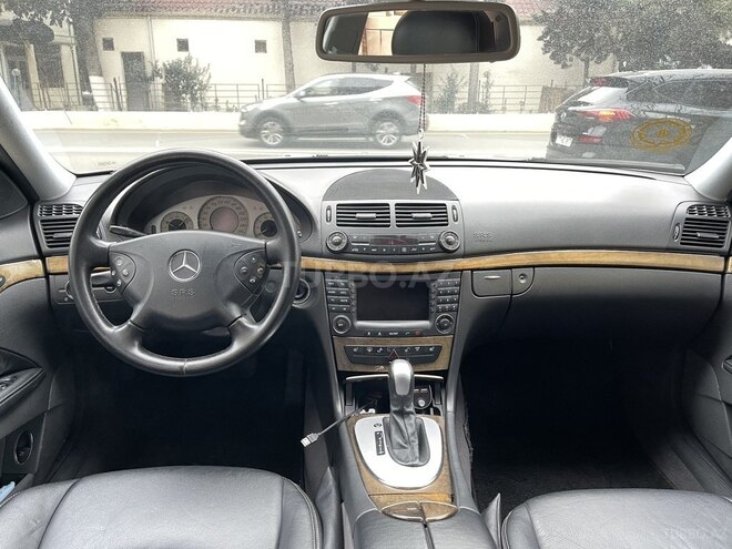 Mercedes E 320 2004, 285,000 km - 3.2 l - Bakı