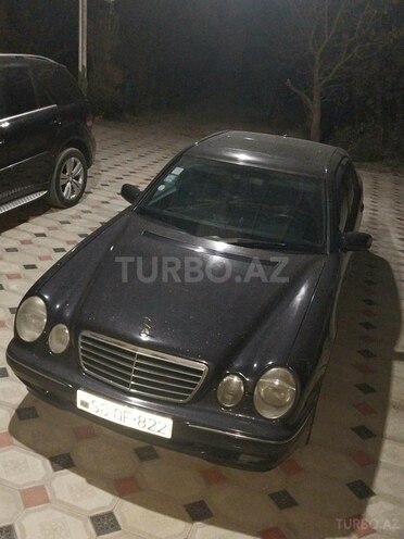 Mercedes E 240 2000, 430,000 km - 2.4 l - Ağdaş