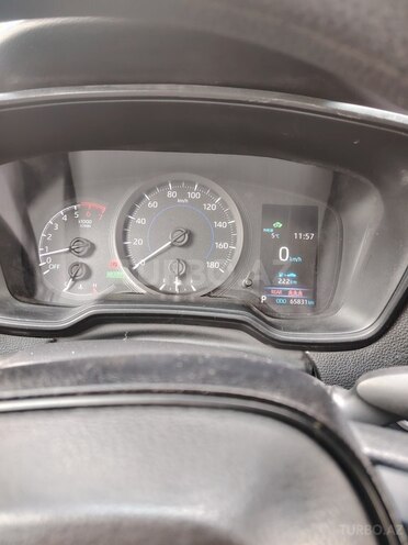 Toyota Corolla Fielder-3